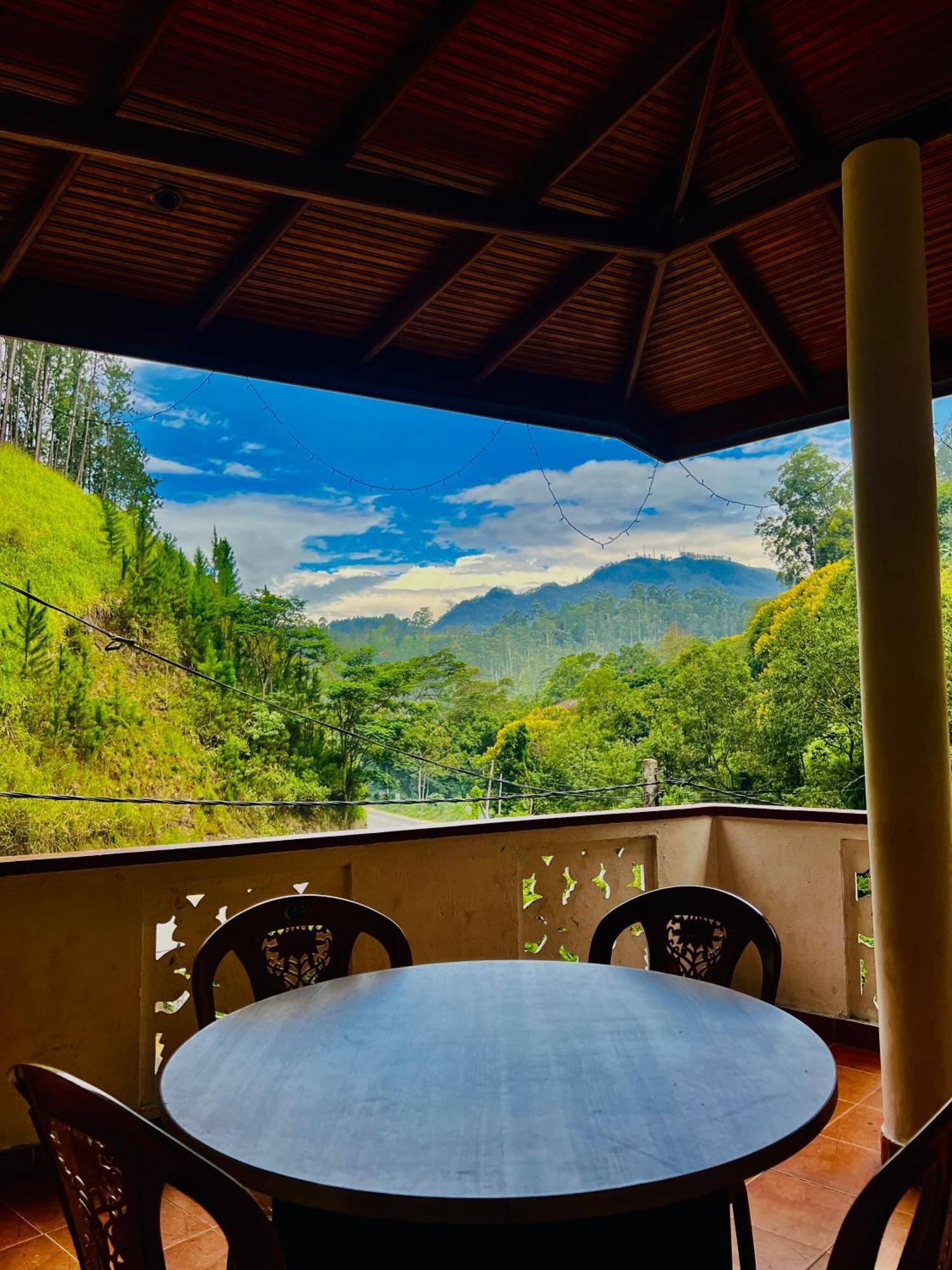 Pineview Lodge Ella Zewnętrze zdjęcie